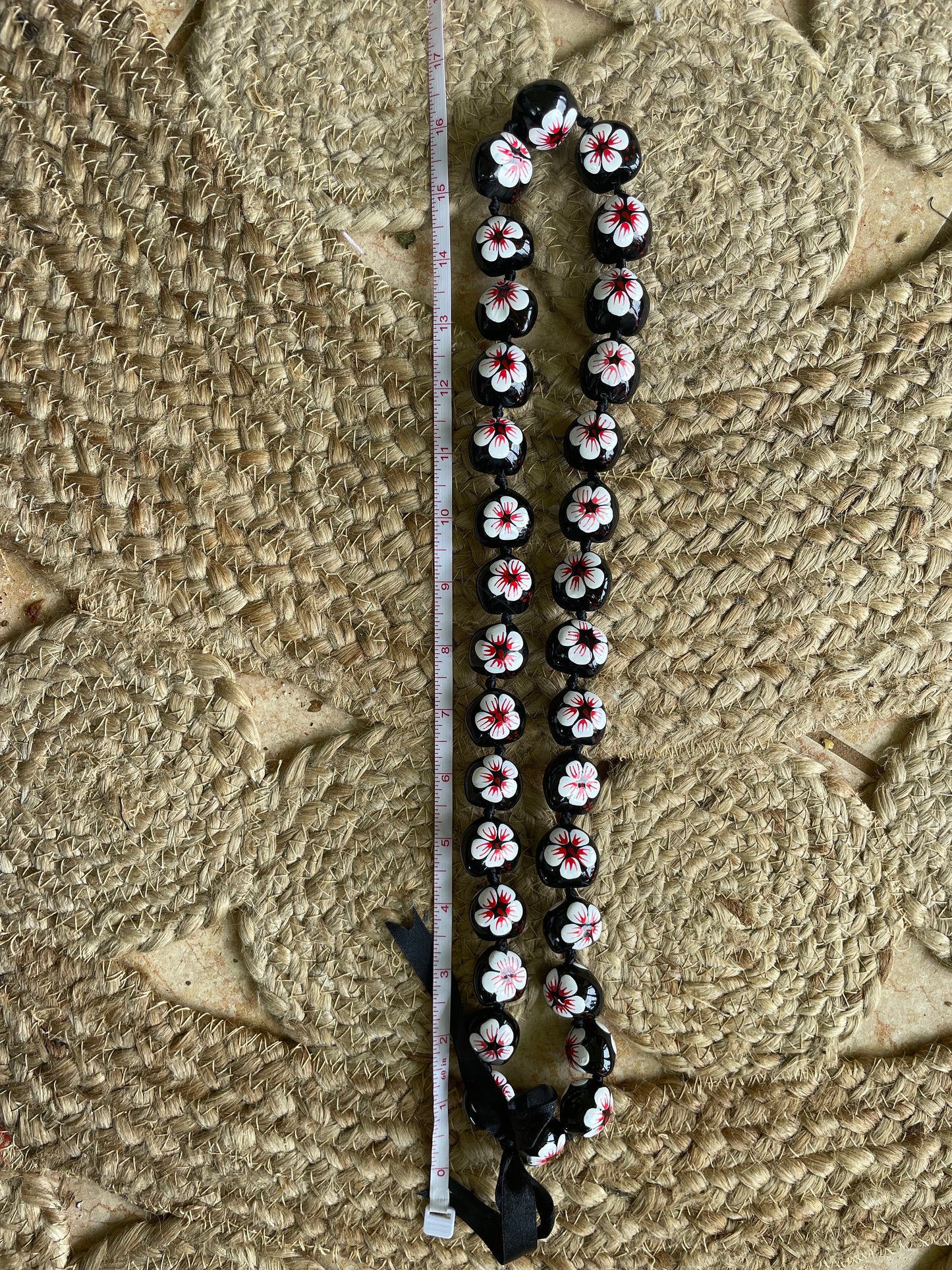 Hand-Painted Kukui Nut Lei: White & Pink Hibiscus, Ribbon Tie