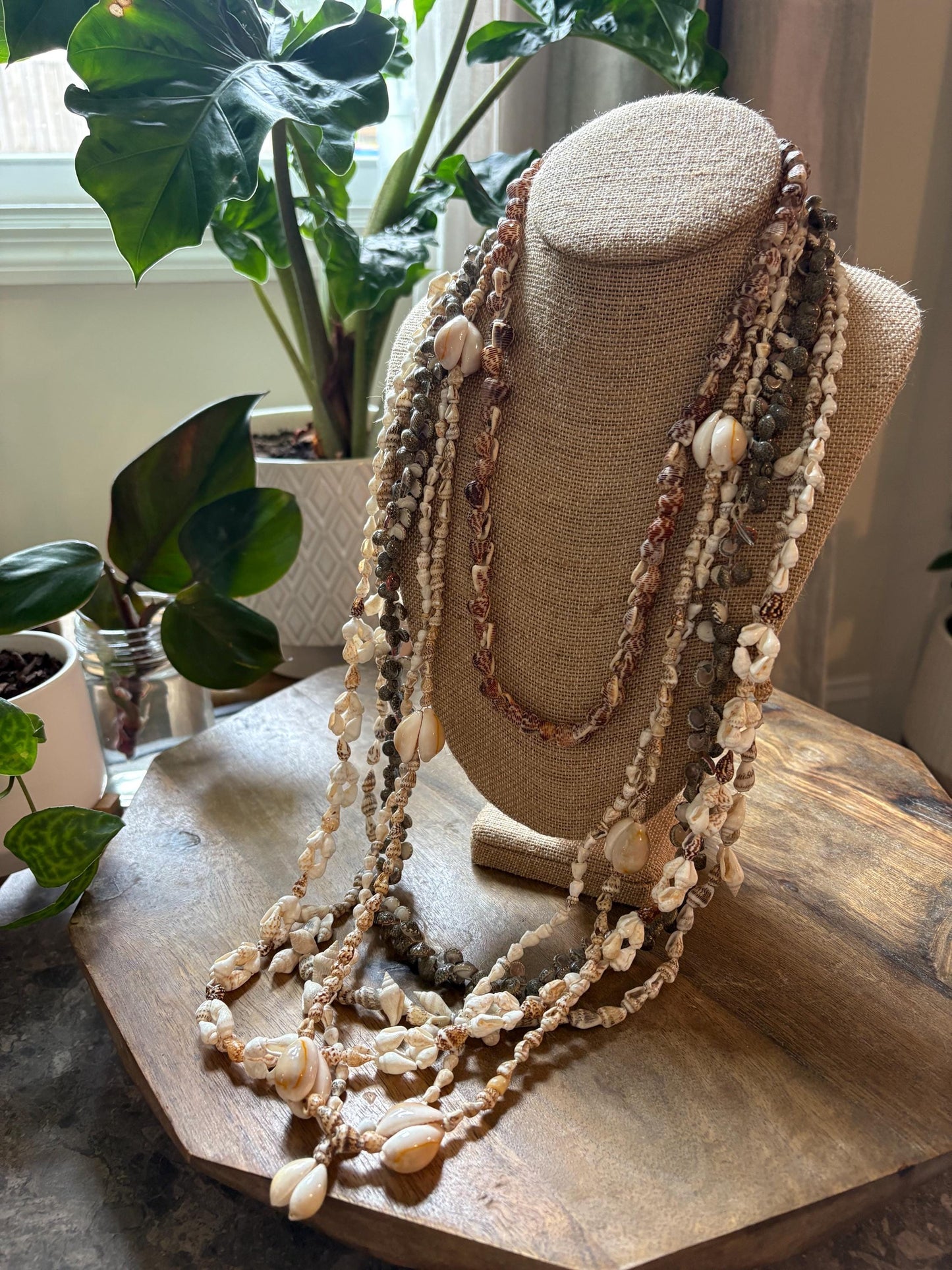 Seashell Lei Set: Authentic Polynesian Celebration Necklaces