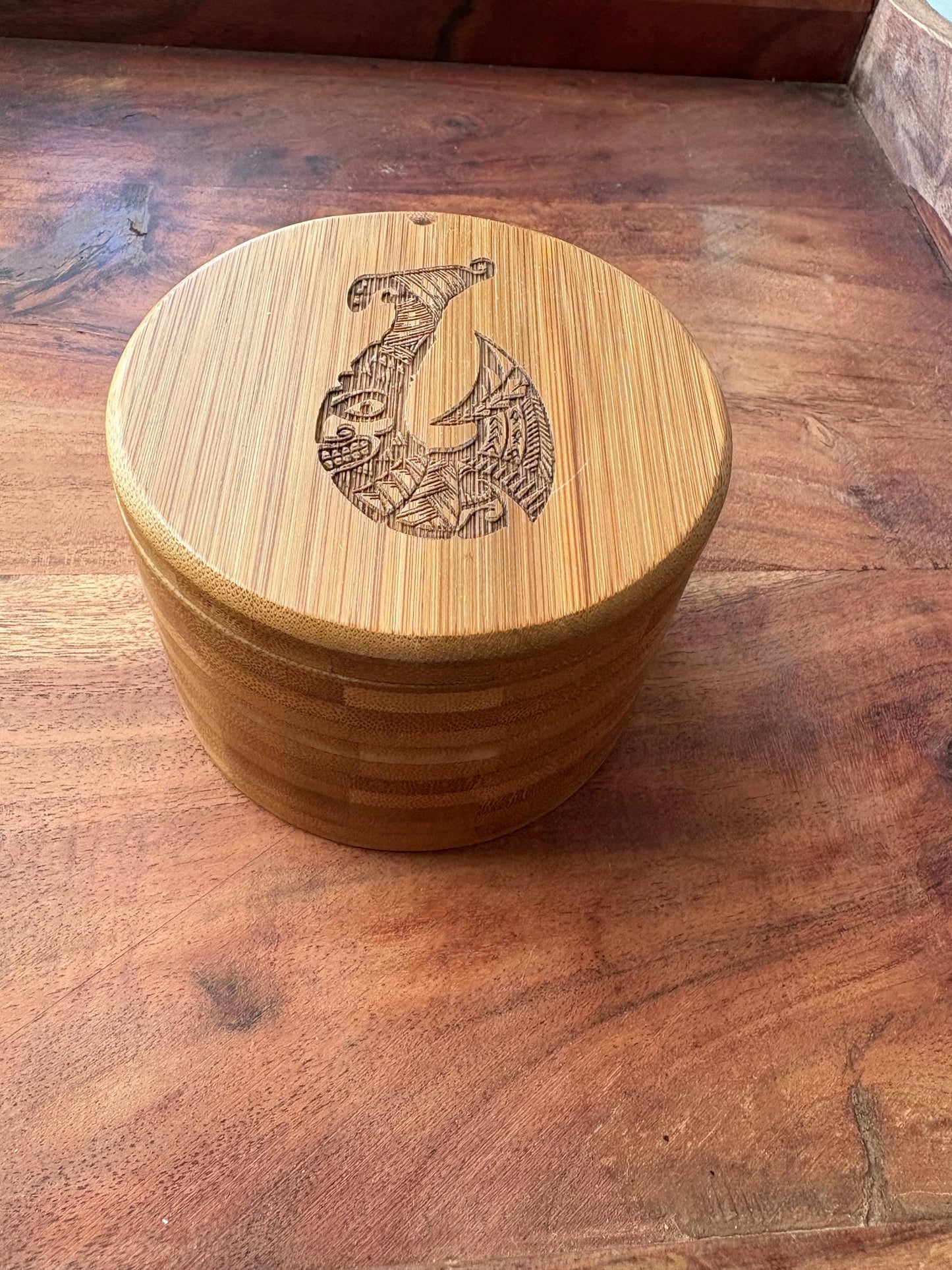 Makau Fish Hook Bamboo Spice Container: Pacific Islander Engraved Wood Dish