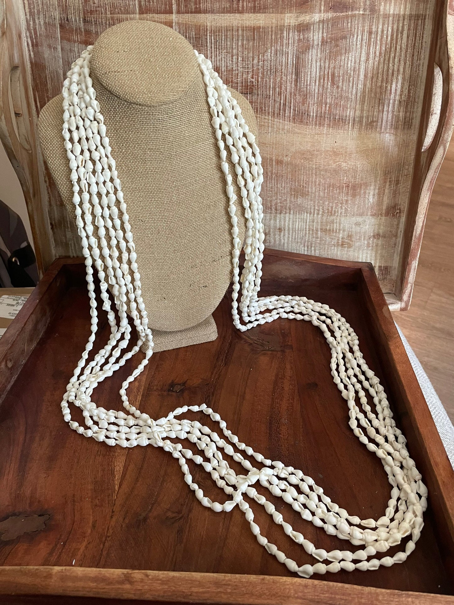 Handcrafted Nasa Shell Lei Necklace Set – Polynesian Island Wear