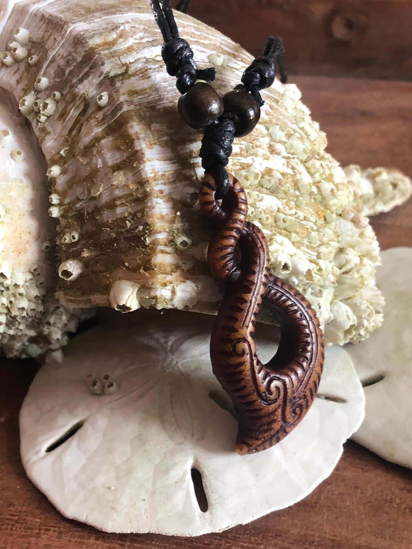 Yak Bone Pikorua Necklace: Adjustable Polynesian Surfer Style