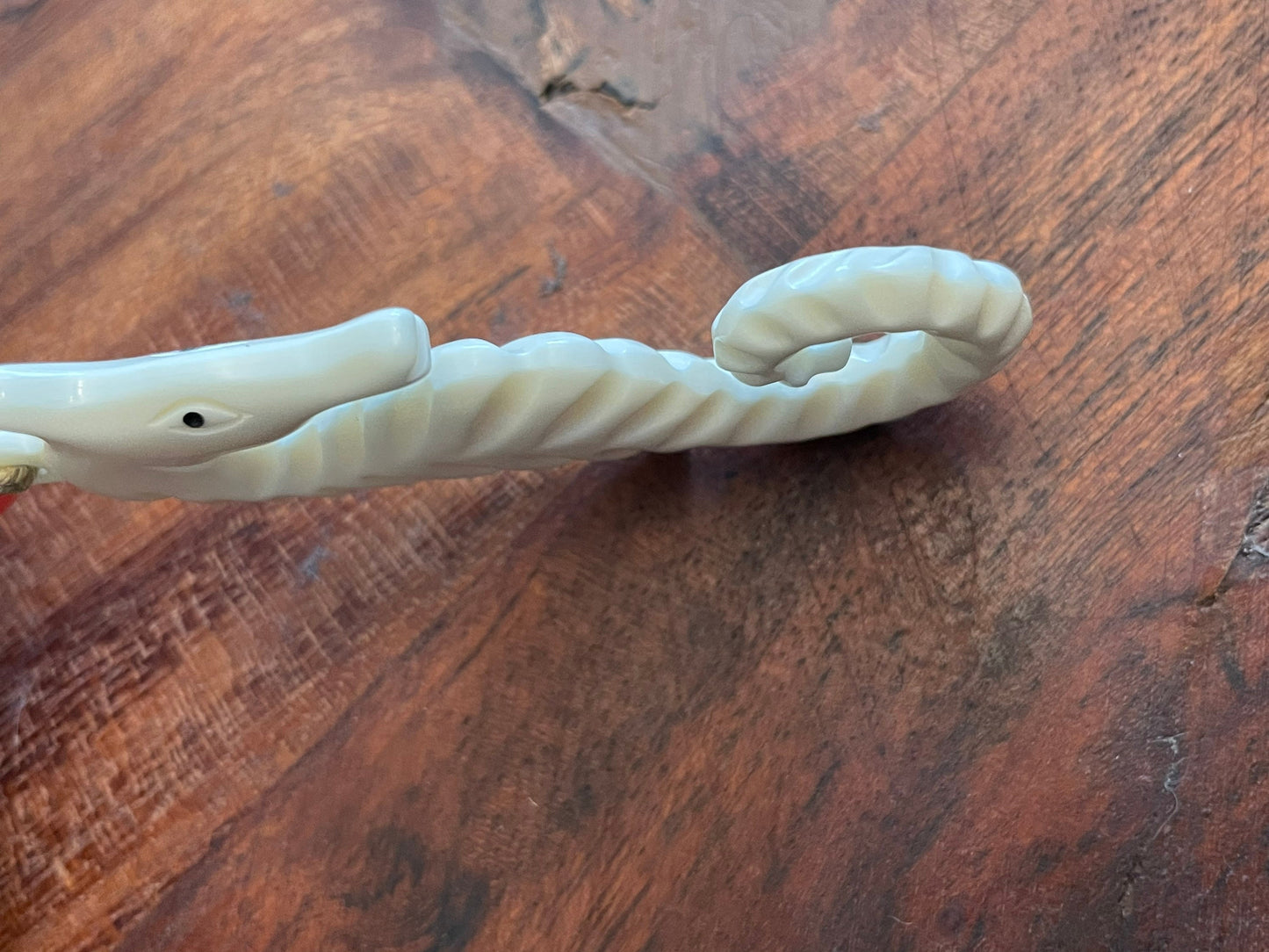 Hand Carved Buffalo Bone Seahorse Necklace – Polynesian Style