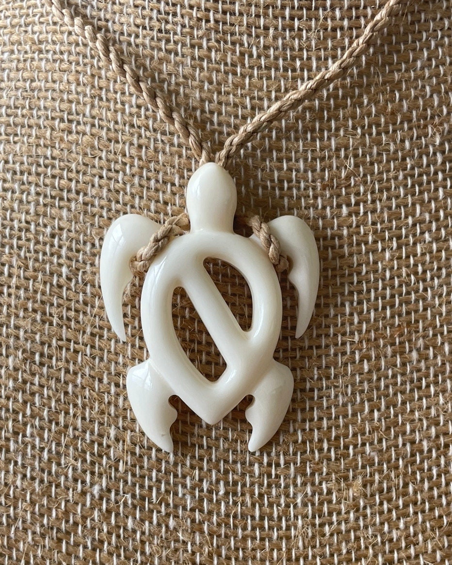 Diver’s Hand Carved Solid Bone Polynesian & Micronesian Dive Flag Turtle Necklace