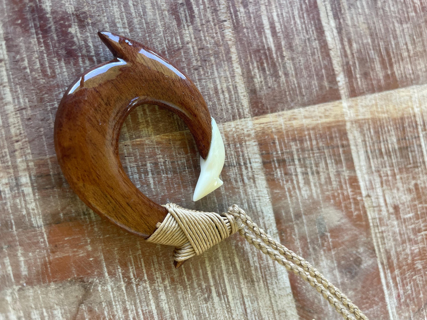 Handcarved Bone & Koa Wood Makau Pendant – Hawaiian Fish Hook Necklace
