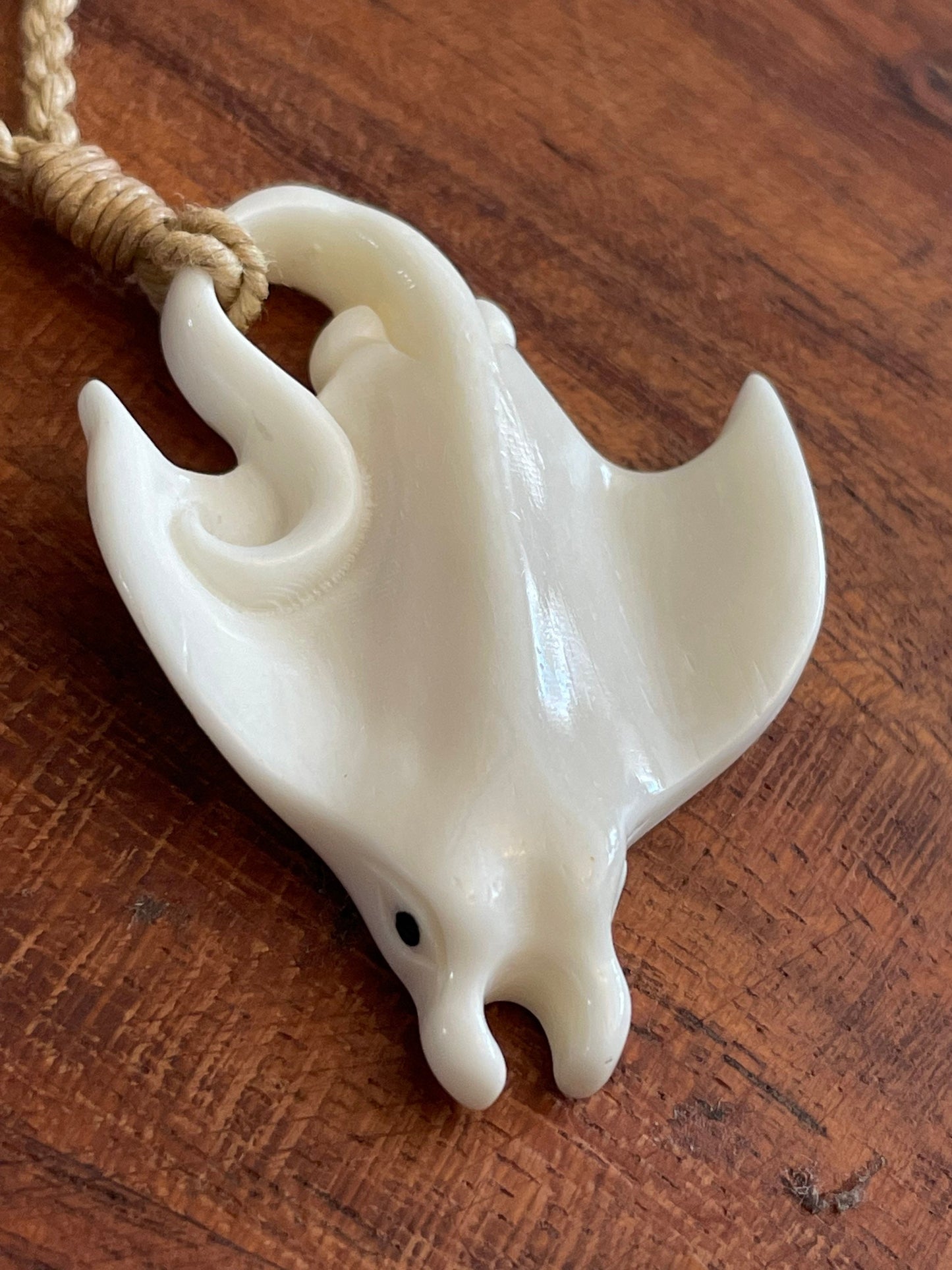 Hand Carved Buffalo Bone Manta Ray Necklace – Polynesian Freedom Symbol