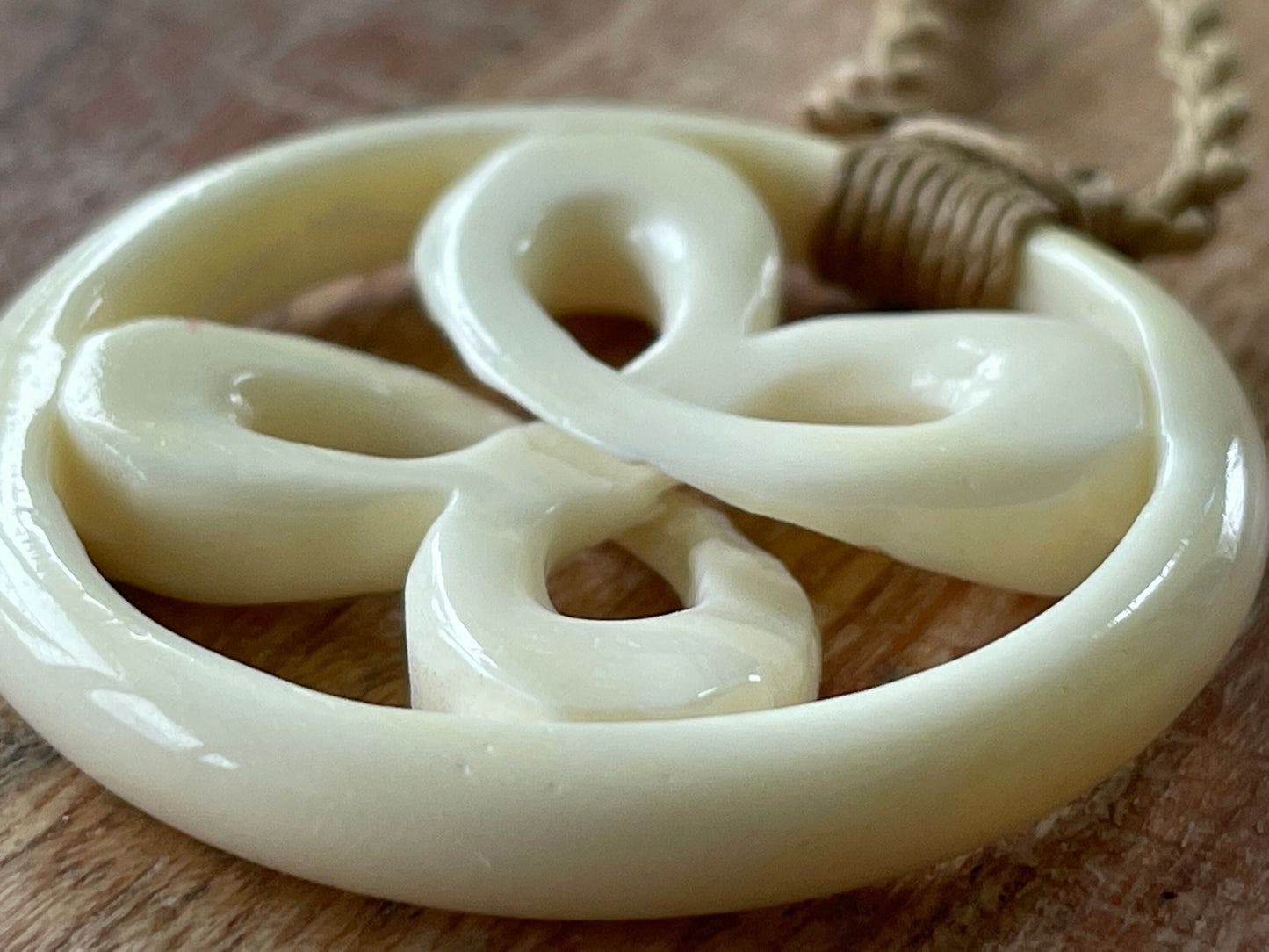 Hand Carved Buffalo Bone Polynesian Necklace – Adjustable Clover Pendant