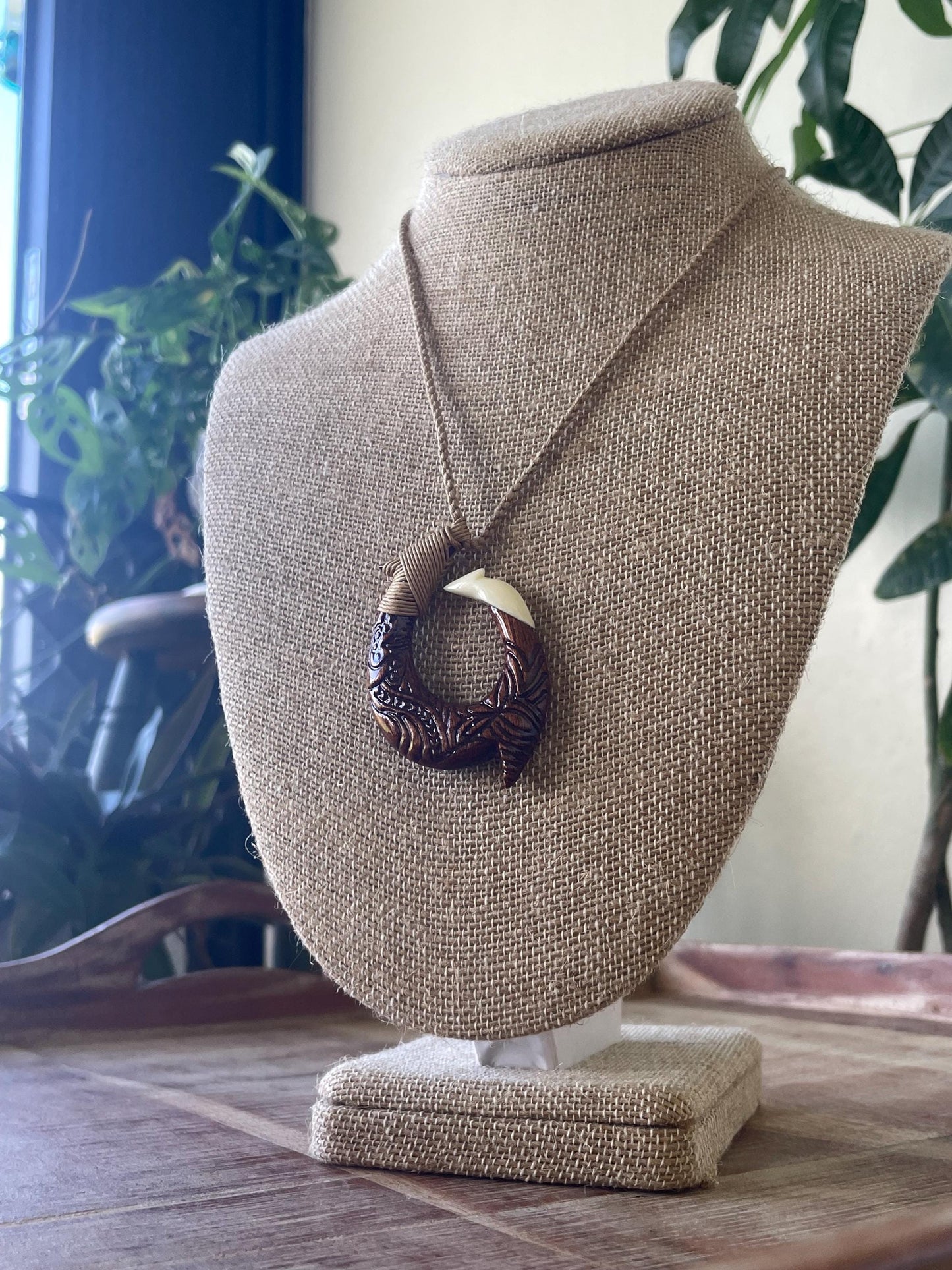 Handcarved Bone & Koa Wood Makau Pendant – Hawaiian Fish Hook Necklace