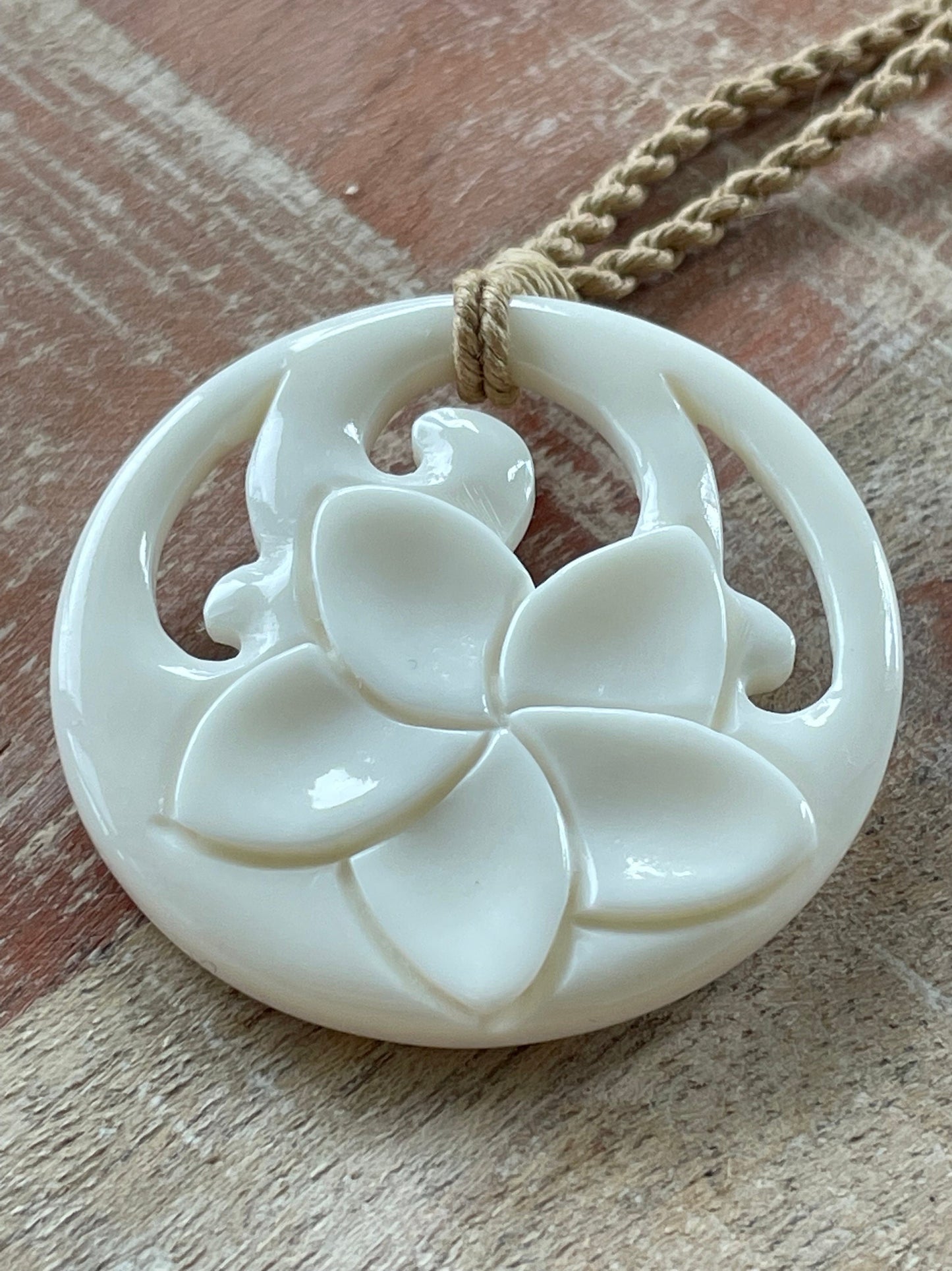 Hand-Carved Bone Plumeria Necklace – Hawaiian Polynesian Style