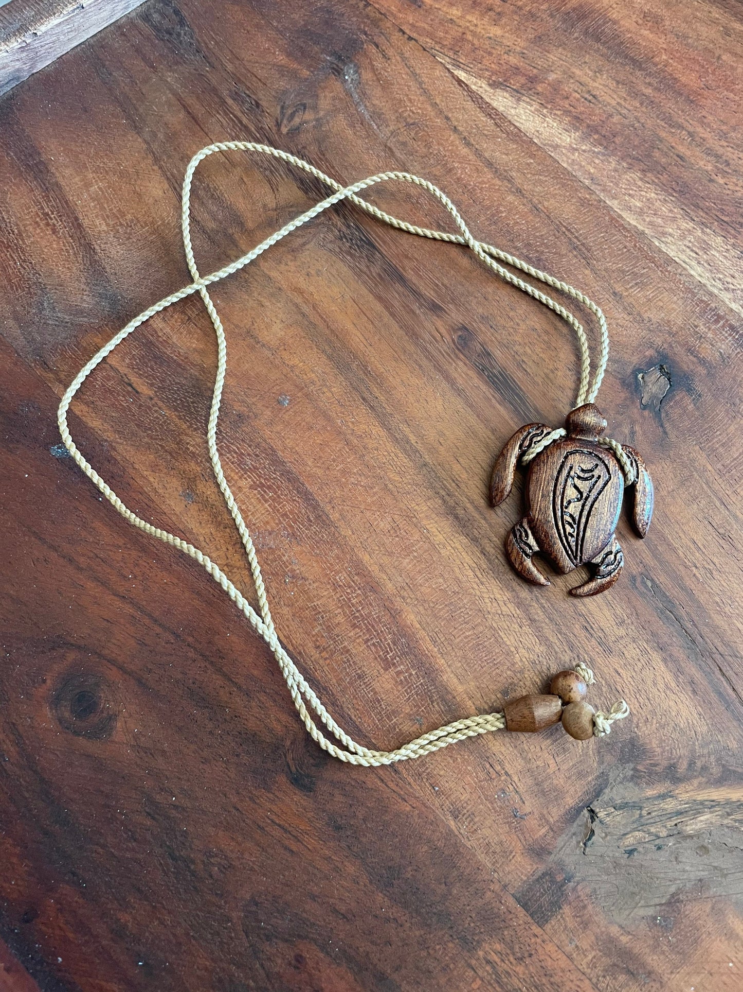 Handcarved Koa Wood Sea Turtle Necklace – Polynesian Honu Jewelry