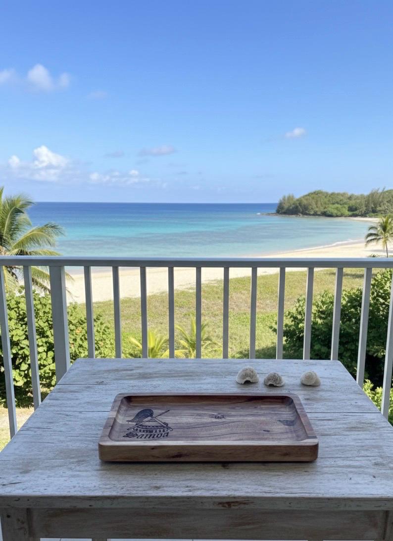Engraved Teak Wood Tray with the Seal of Samoa - Personalized Gift