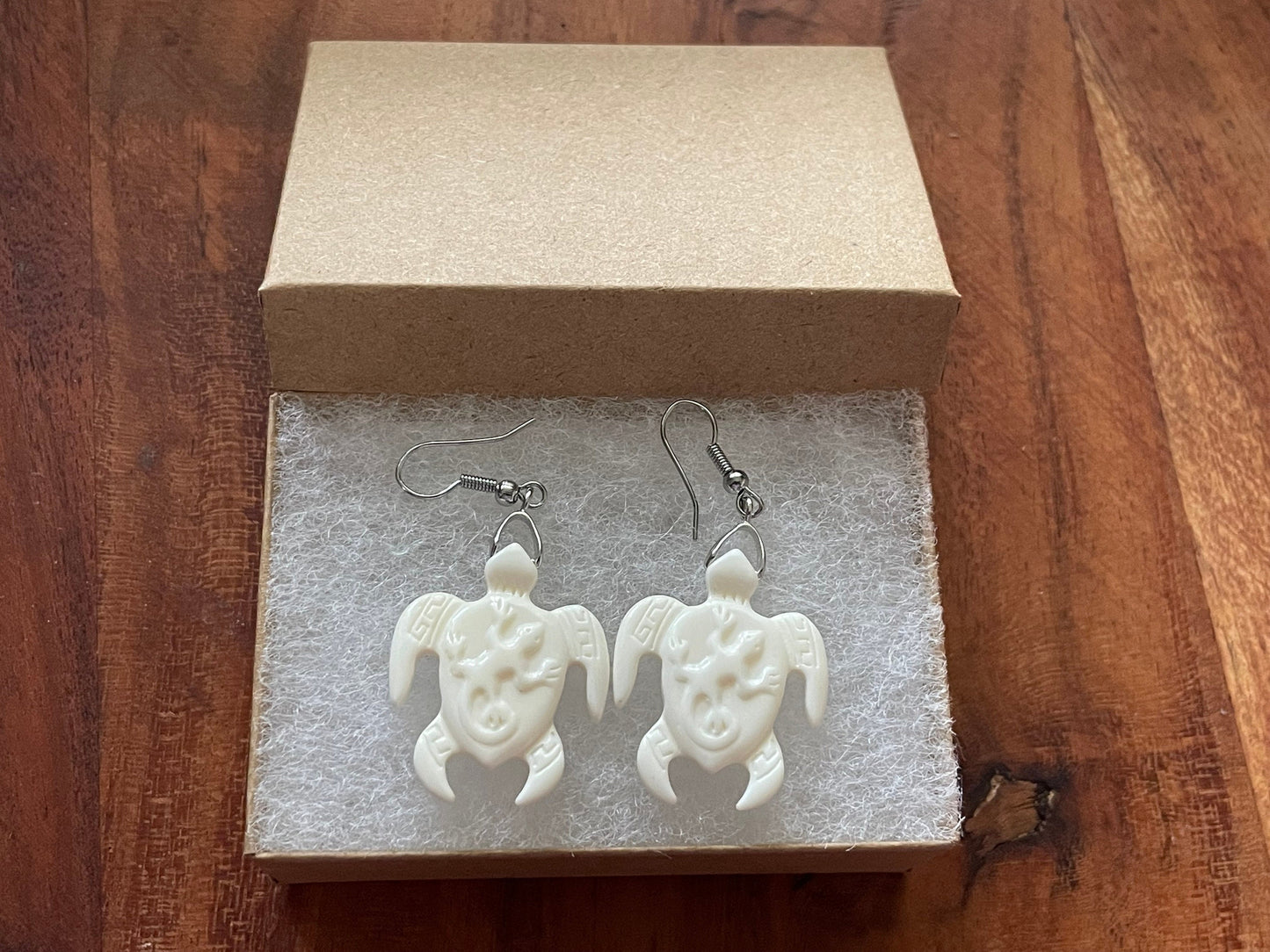 Bone Sea Turtle Dangle Earrings - Polynesian Pili Engraved Honu