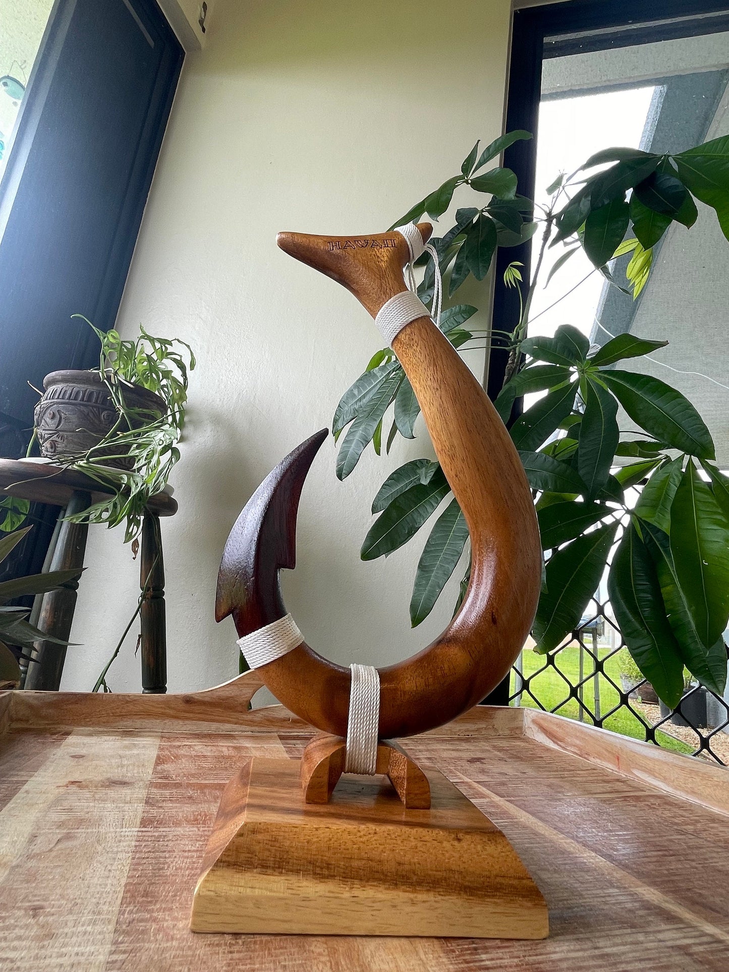 Handmade Albesia Wood Fish Hook – Hawaiian Makau Decor (12 inch)