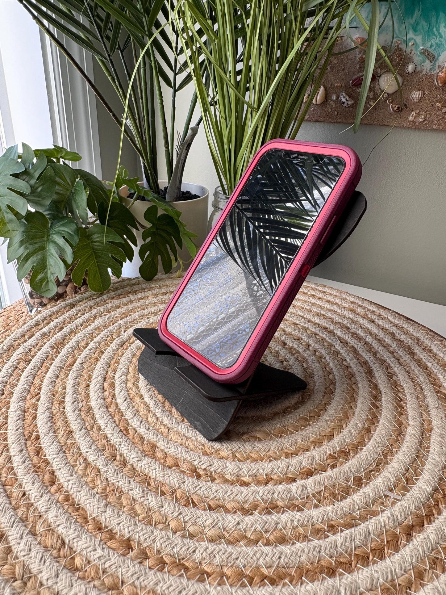 Customizable Micronesian CNMI Latte Stone Cell Phone Holder: Engraved PohnPei Design