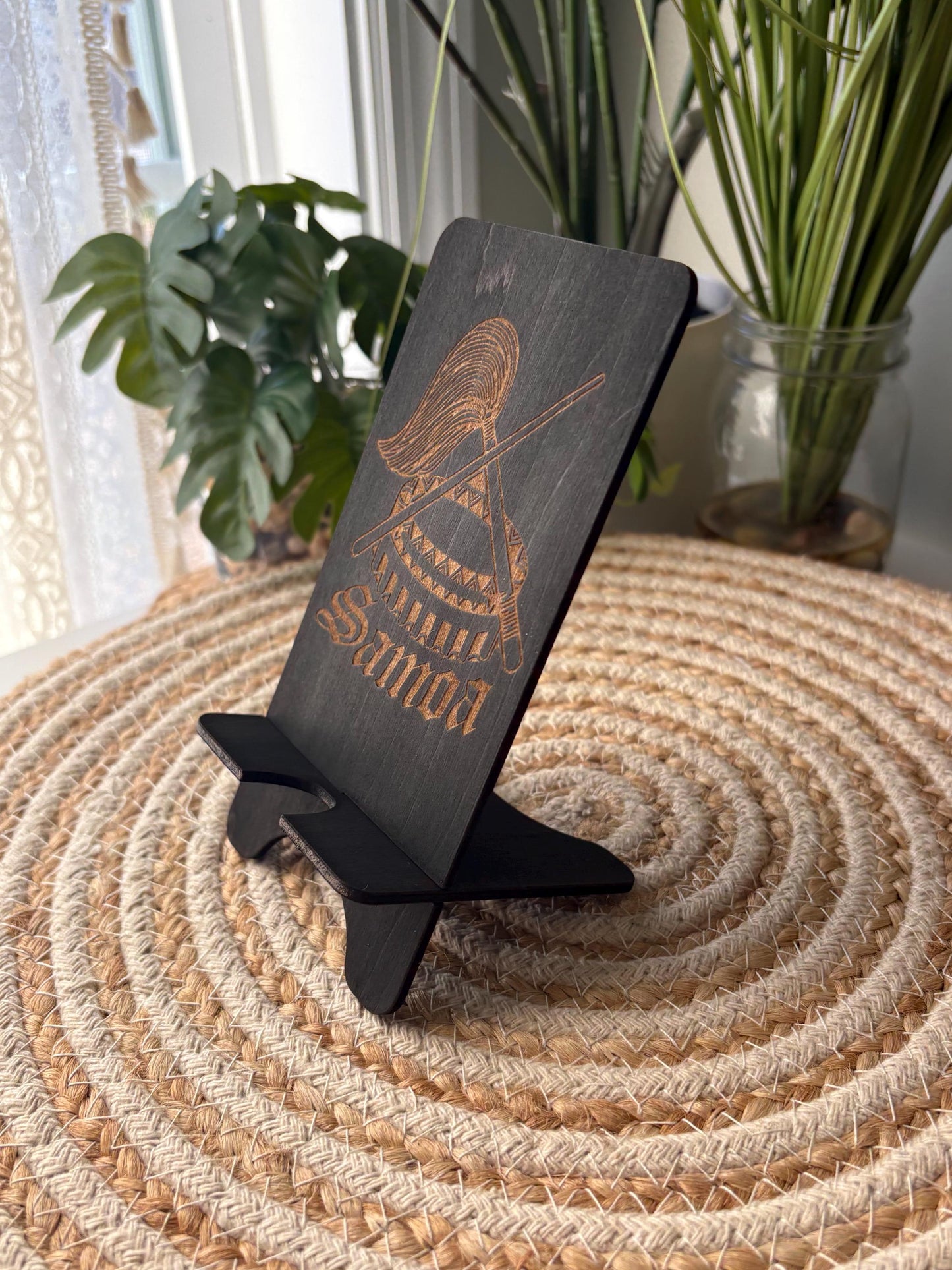 Customizable Samoan Cell Phone Holder: Engraved Seal of Samoa