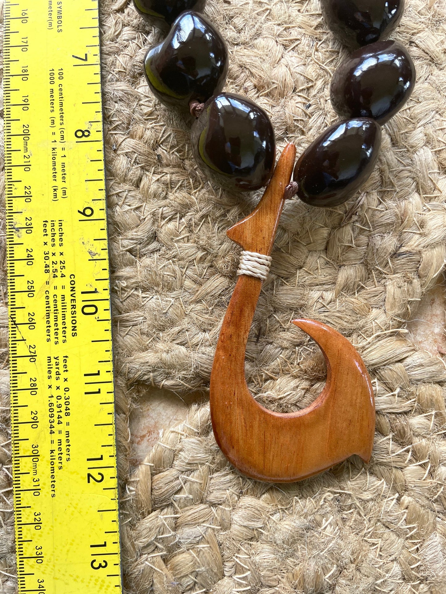 Kukui Nut Lei, Fish Hook or Sea Turtle Pendant, Albesia Wood & Shell
