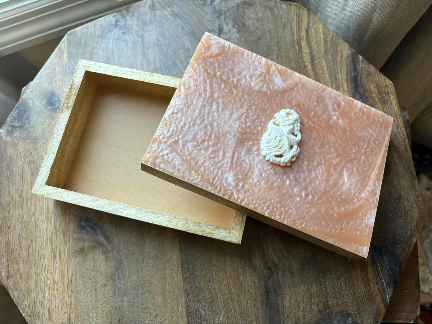 Hand-Crafted Polynesian & Micronesian Wooden and Faux Shell Inlay Box with Bone Starfish Decor