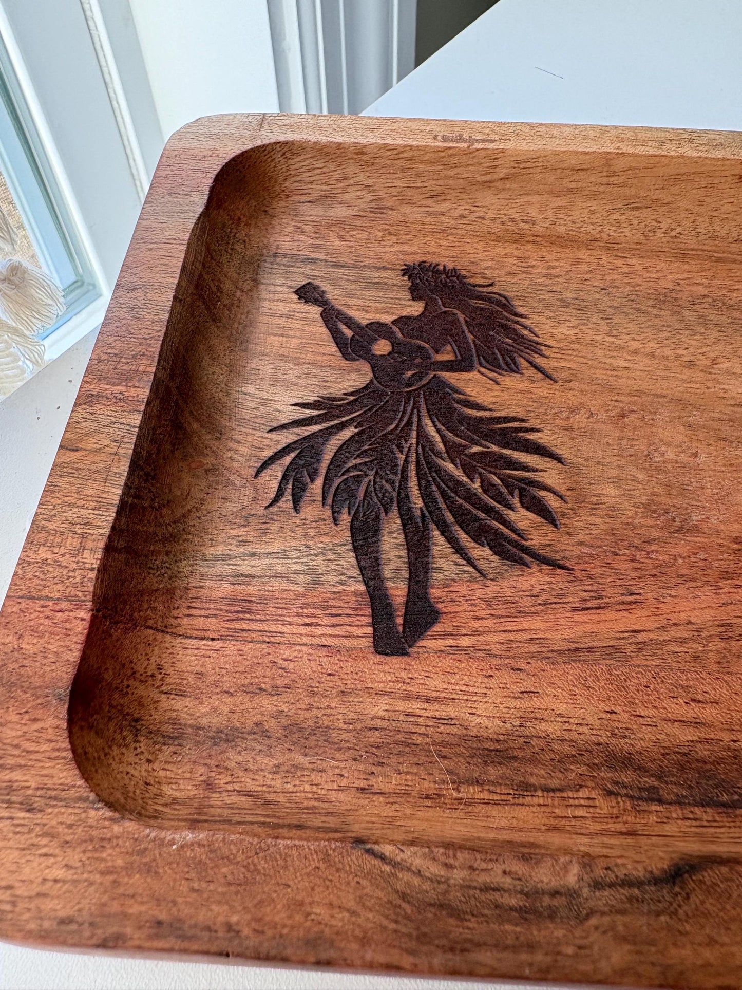 Pacific Islander Hula Girl Wooden Tray: Beautifully Engraved Wood Dish