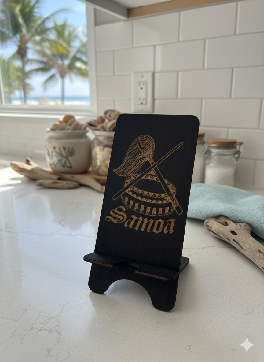 Customizable Samoan Cell Phone Holder: Engraved Seal of Samoa