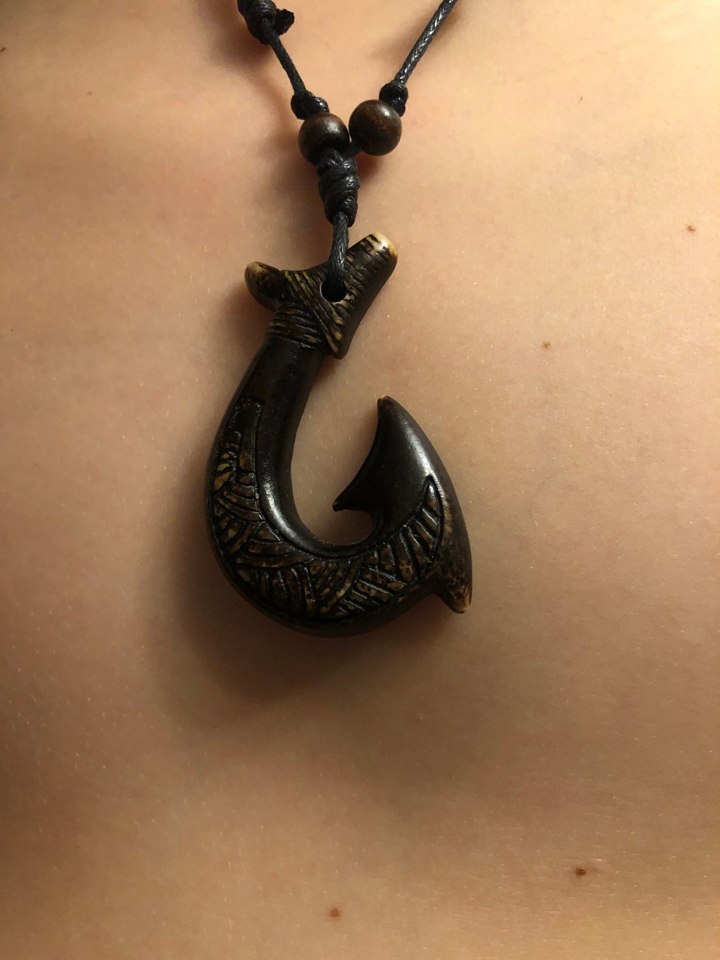 Polynesian Makau Fish Hook Necklace, Buffalo Bone & Resin, Adjustable
