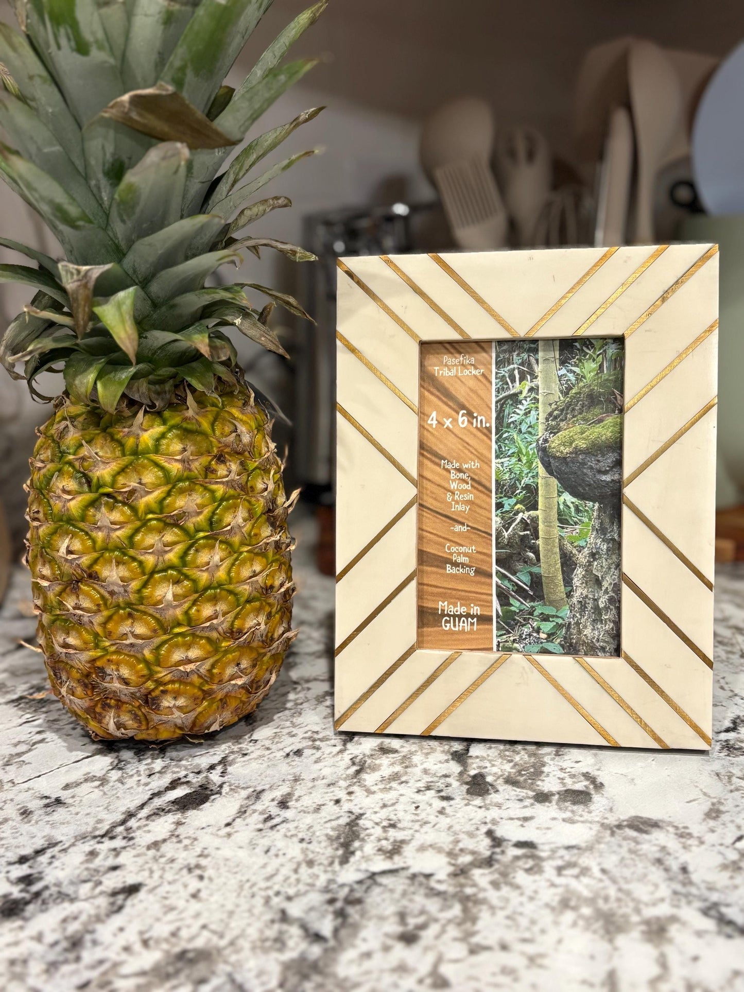 Beautiful Unique Polynesian - Micronesian Bone & Wood Inlay 4x6 Picture Frame