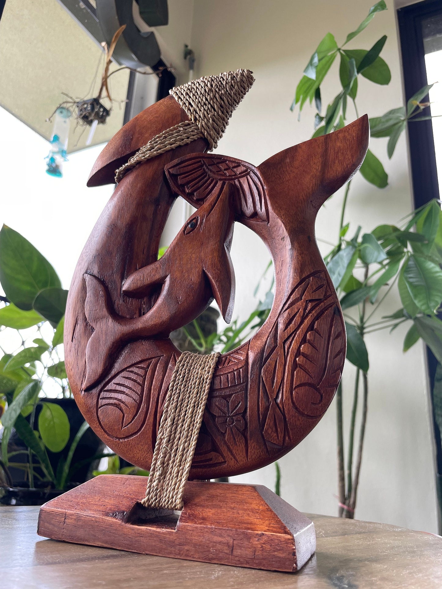 Hand-Carved Sea Hibiscus Wood Makau – Tribal Dolphin Fish Hook Decor