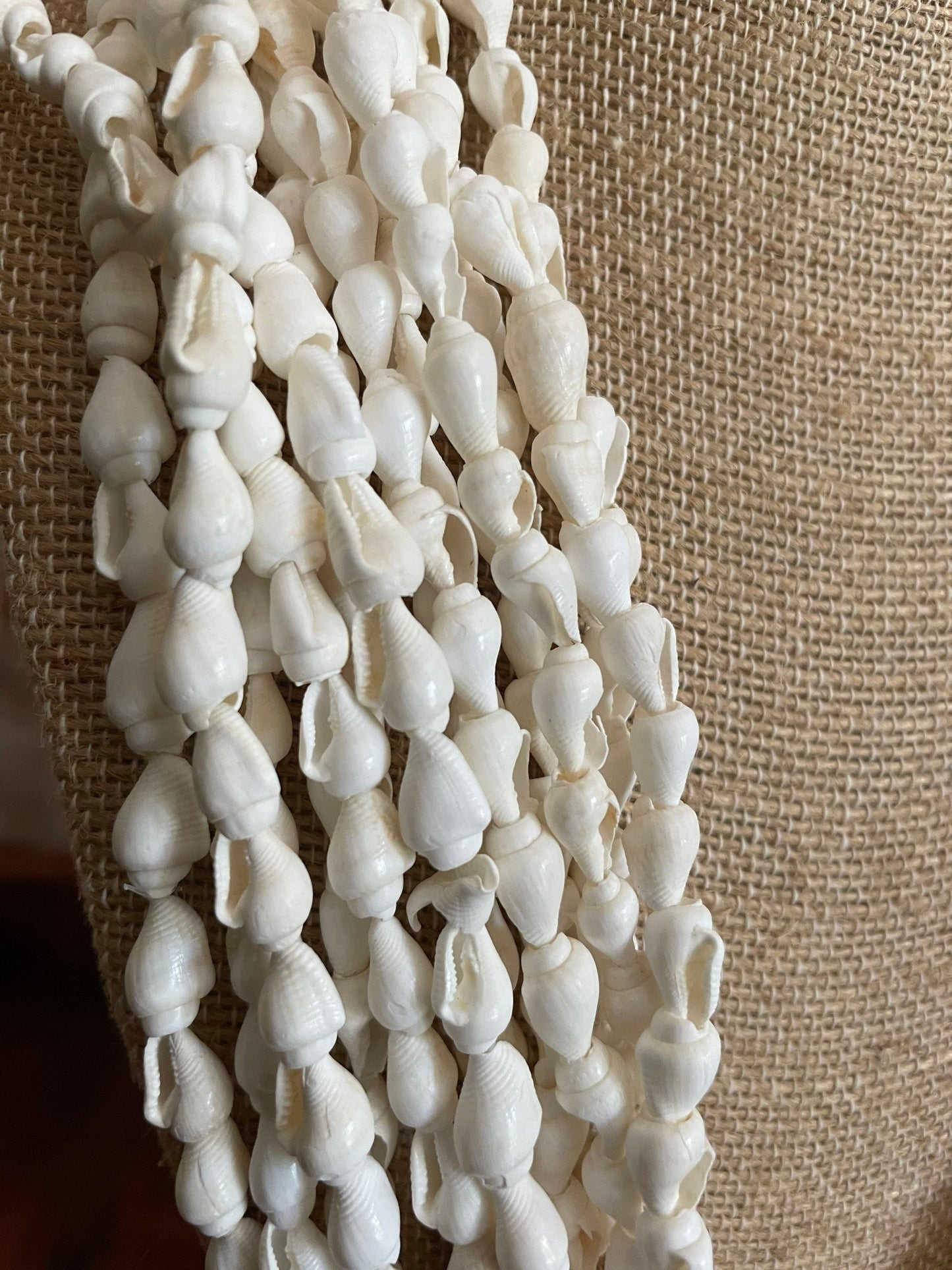Handcrafted Nasa Shell Lei Necklace Set – Polynesian Island Wear