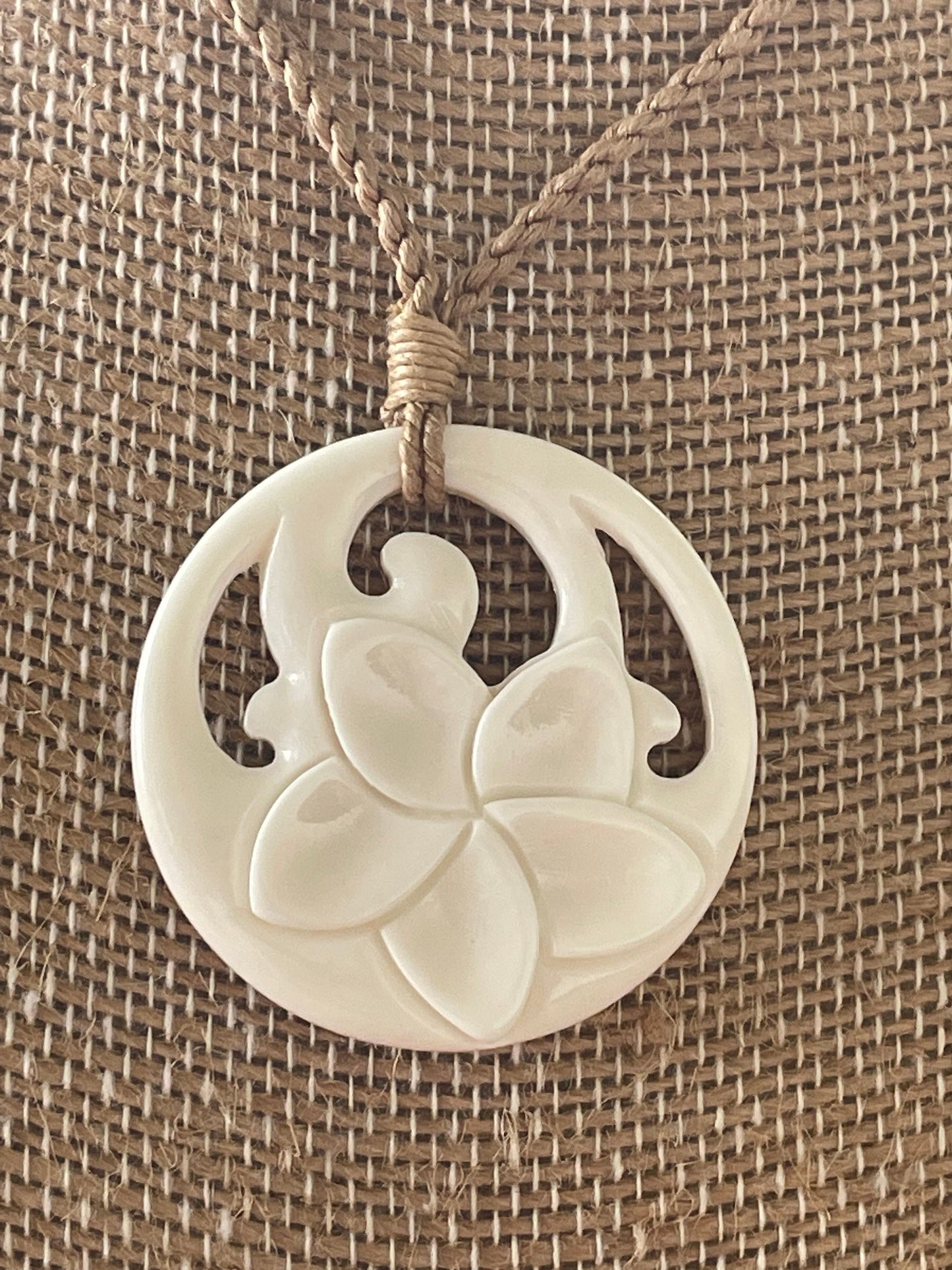 Hand-Carved Bone Plumeria Necklace – Hawaiian Polynesian Style