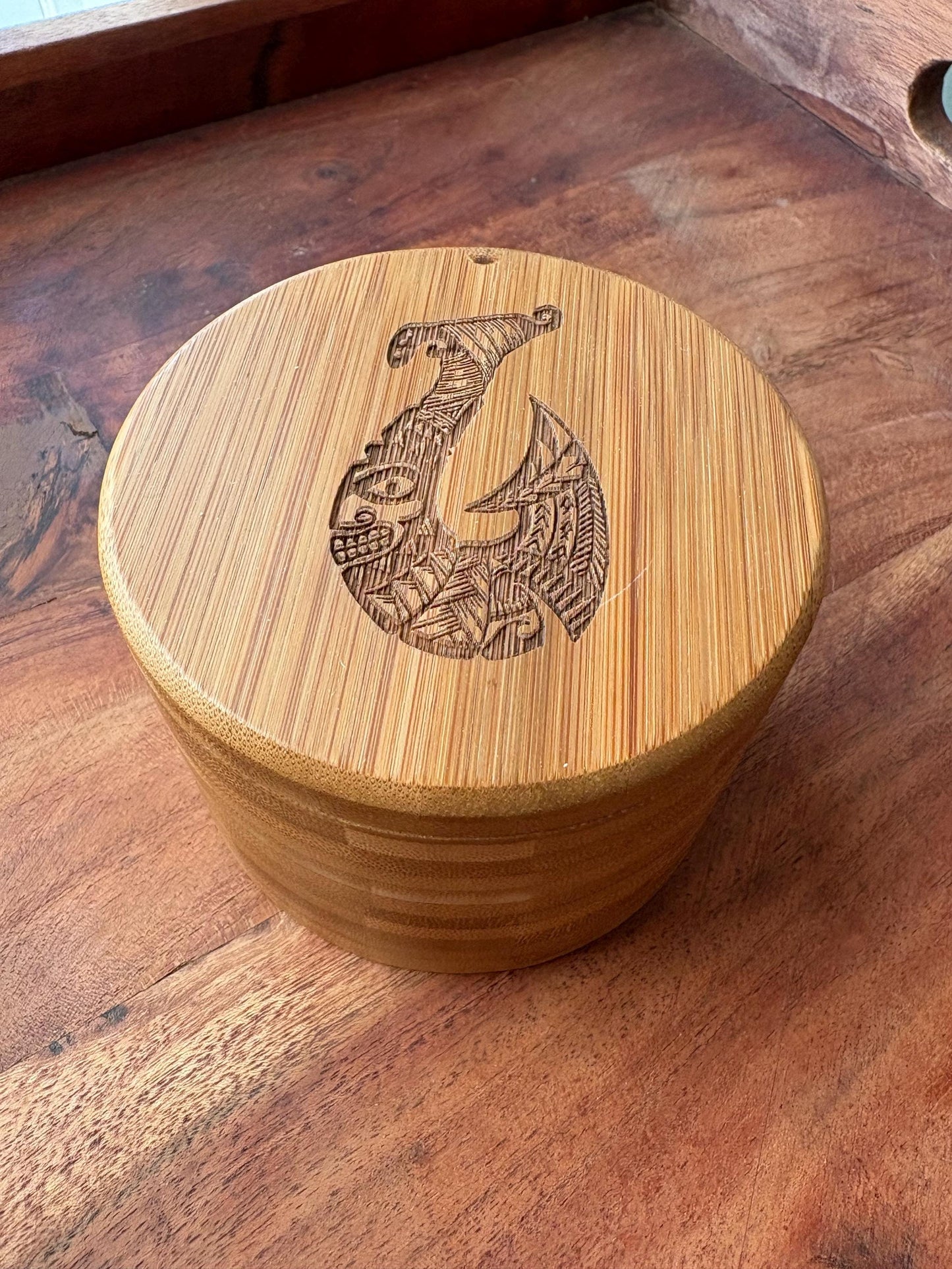 Makau Fish Hook Bamboo Spice Container: Pacific Islander Engraved Wood Dish