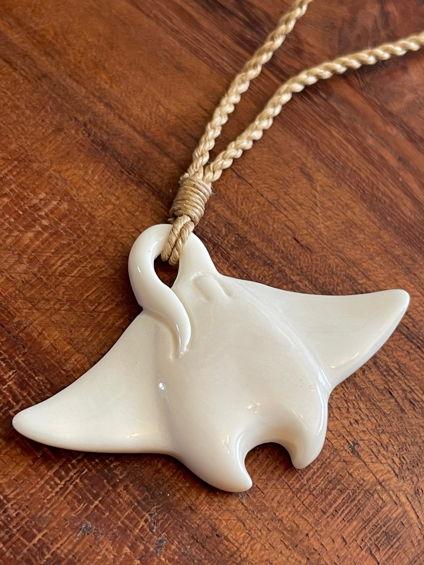 Hand Carved Buffalo Bone Manta Ray Necklace - Boho Polynesian Jewelry