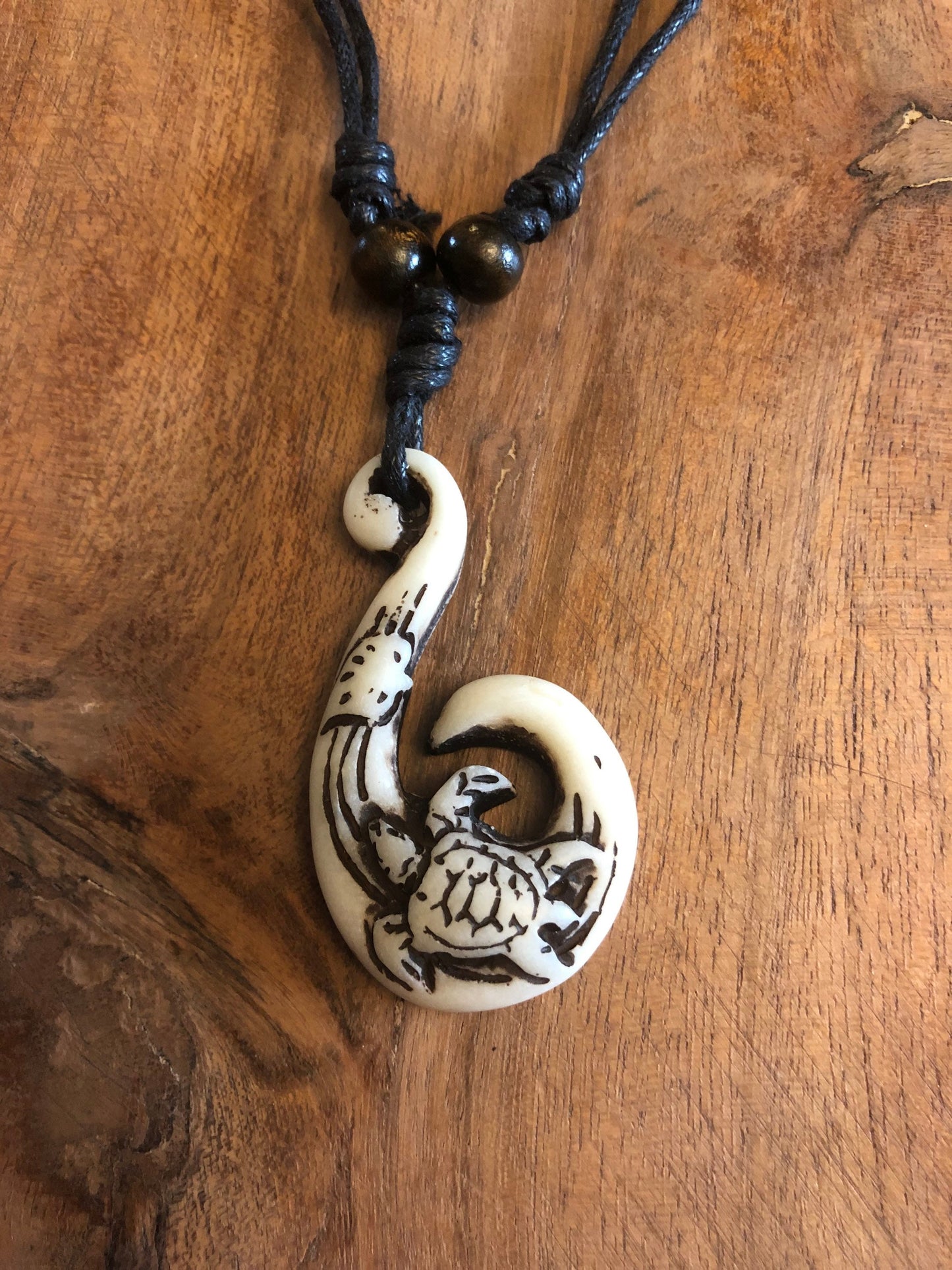 Polynesian Sea Turtle Fish Hook Necklace – Adjustable Cord