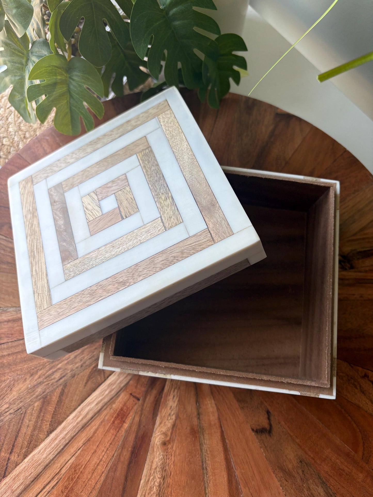 Hand-Crafted Polynesian & Micronesian Wooden and Bone Inlay Box