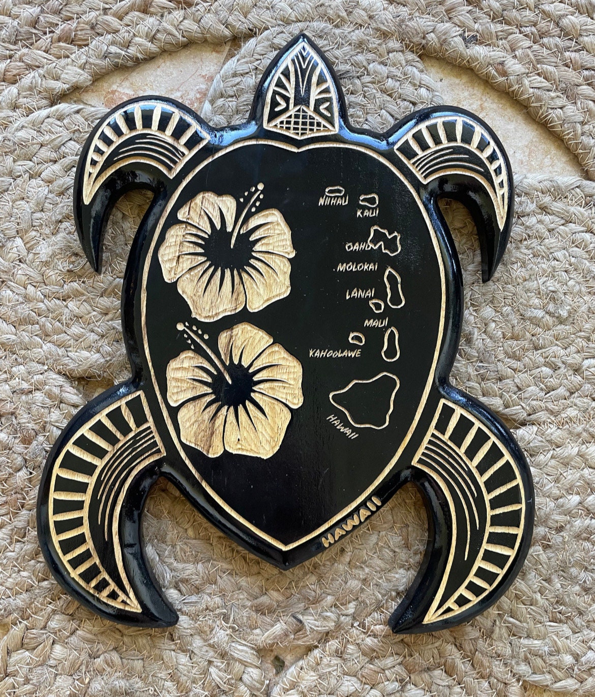 Hand Carved Sea Turtle Plaque – Polynesian Hibiscus Wood Wall Art