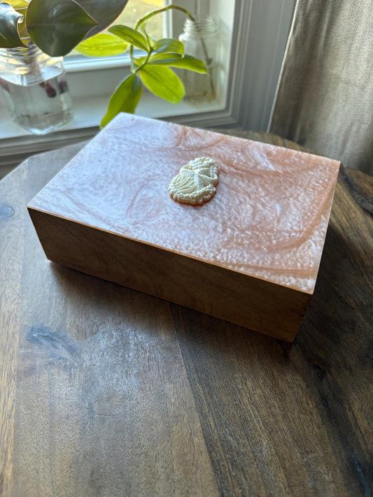 Hand-Crafted Polynesian & Micronesian Wooden and Faux Shell Inlay Box with Bone Starfish Decor