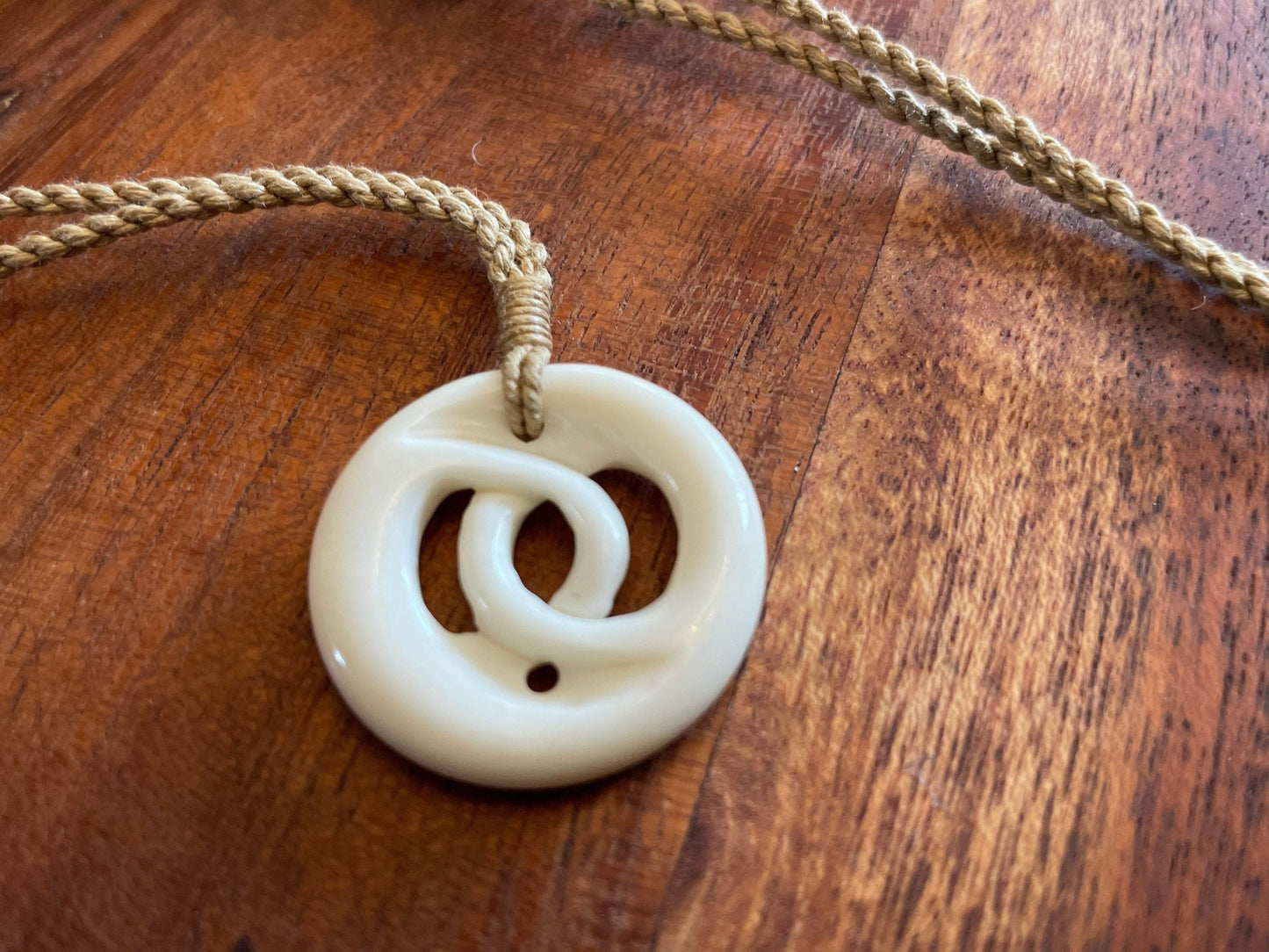Small Hand Carved Solid Bone Link- Adjustable Necklace - Beat Friends