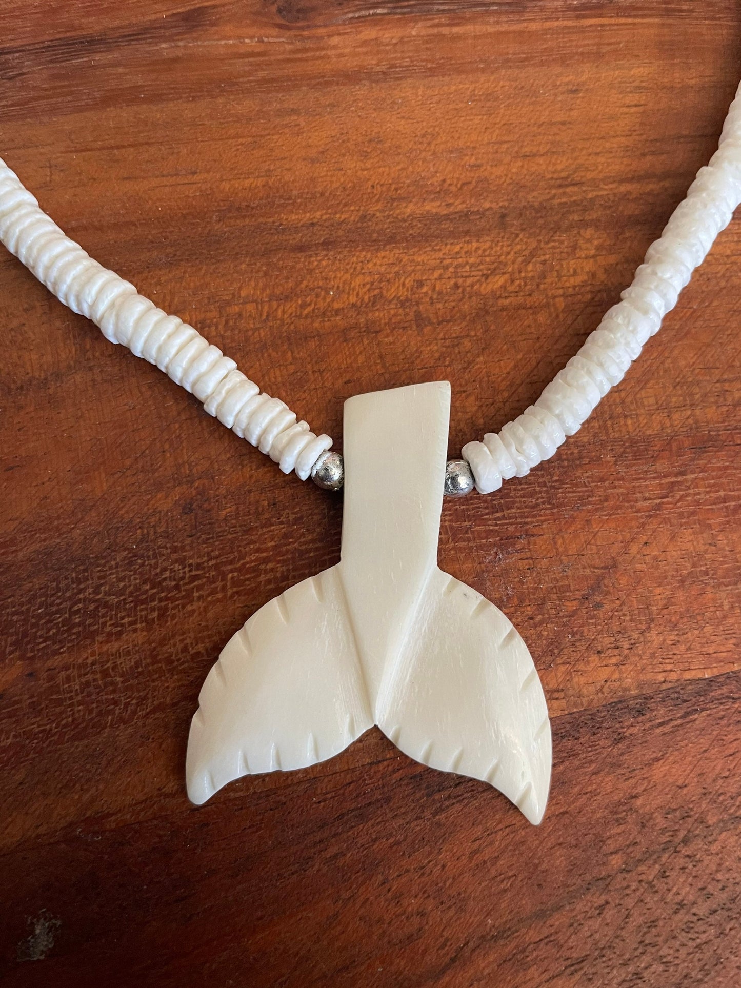 Polynesian Litub Shell Necklace – Hand Carved Bone Turtle Pendant