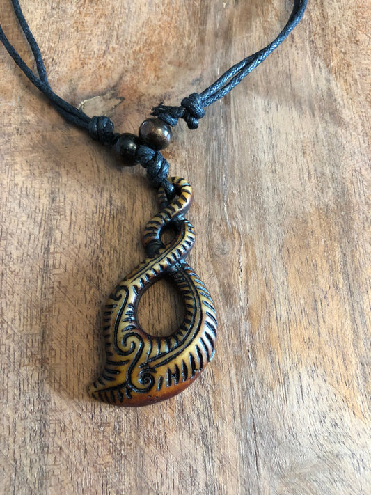 Yak Bone Pikorua Necklace: Adjustable Polynesian Surfer Style