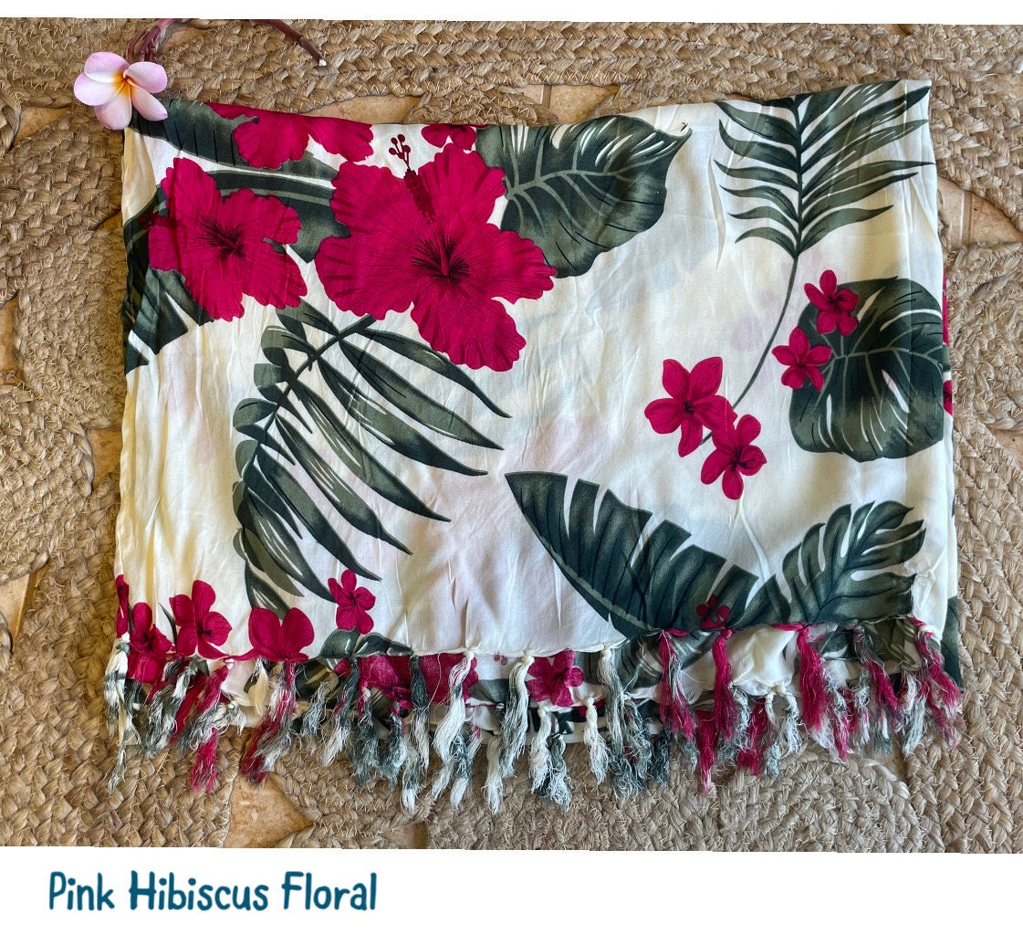 Polynesian Print Sarong – Tropical Island Wrap, Beach Cover-Up