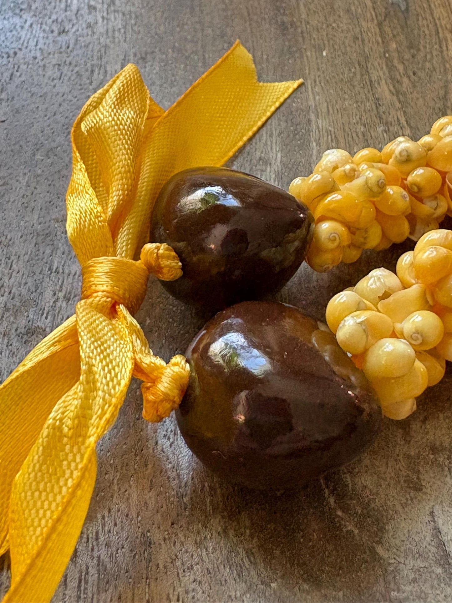 Yellow Mongo Shell Lei – Authentic Polynesian Necklace
