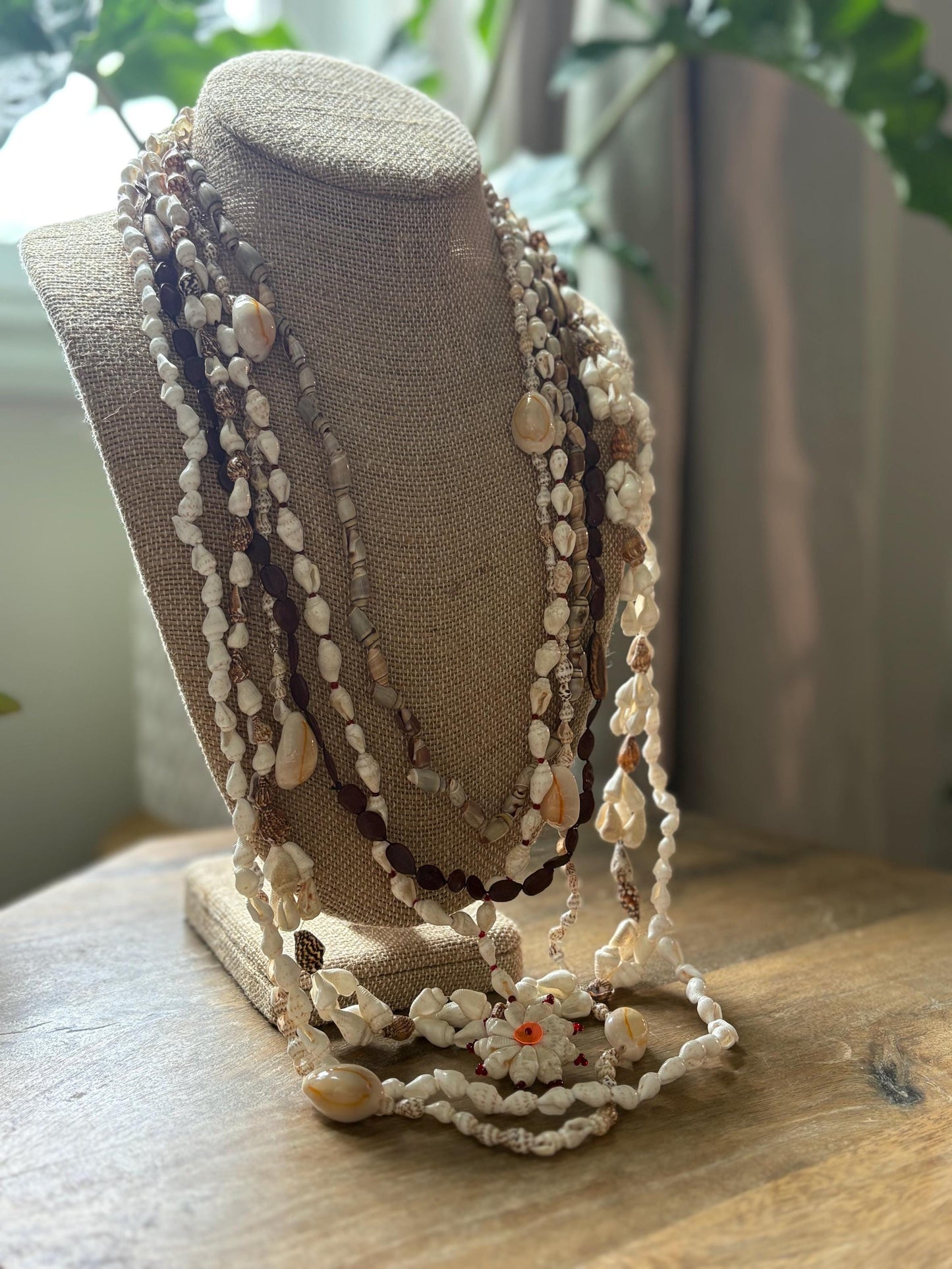 Seashell Lei Set: Polynesian Celebration Necklace Collection
