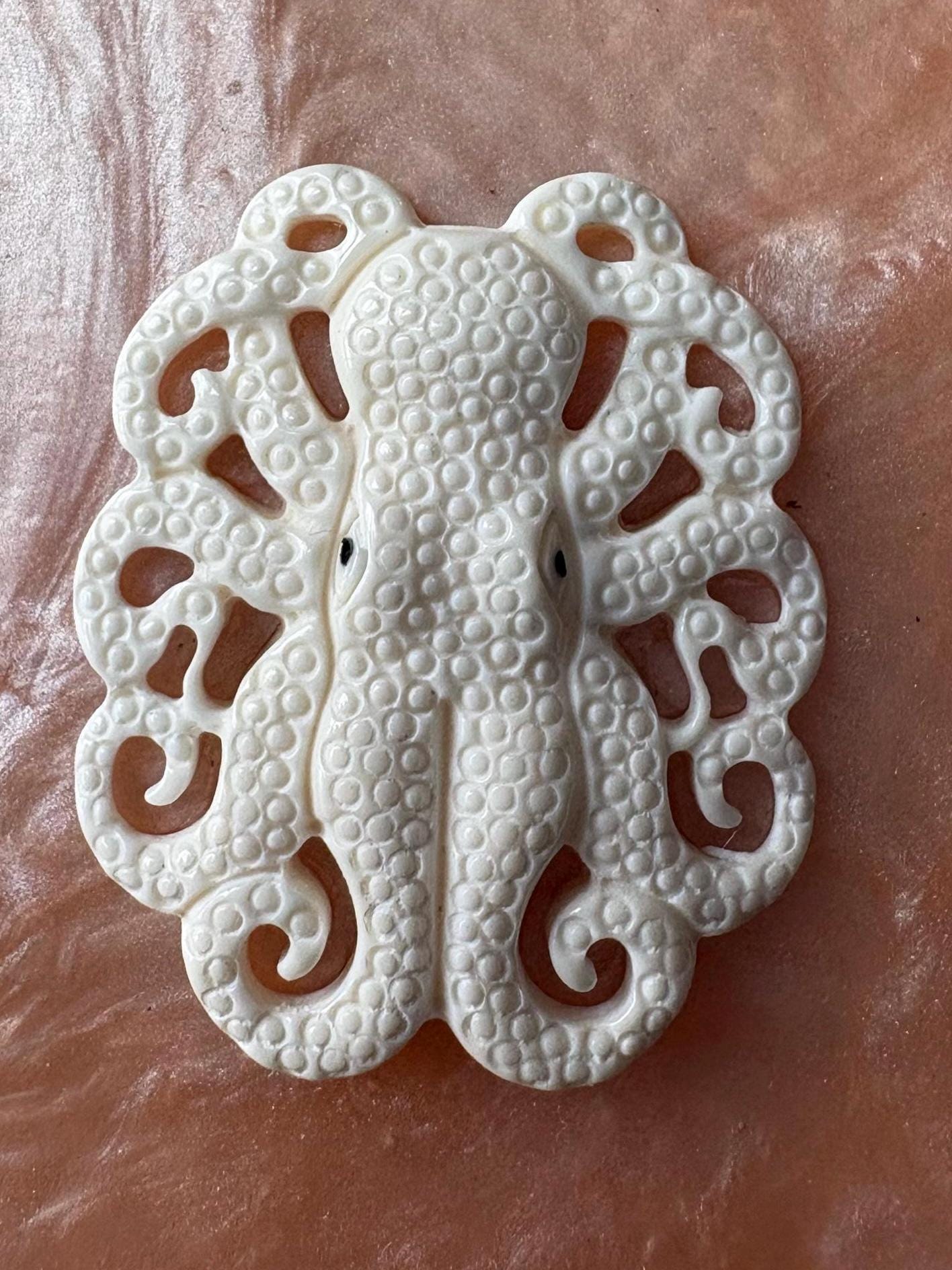 Hand-Crafted Polynesian & Micronesian Wooden and Faux Shell Inlay Box with Bone Octopus Decor