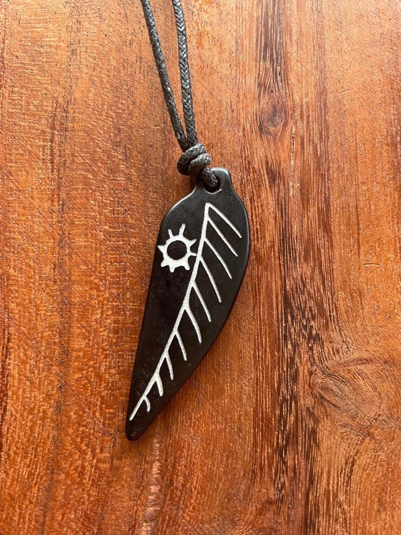 Simple and Quaint Bohemian Styled Handcrafted Tribal Feather Adjustable Bone & Resin Necklace