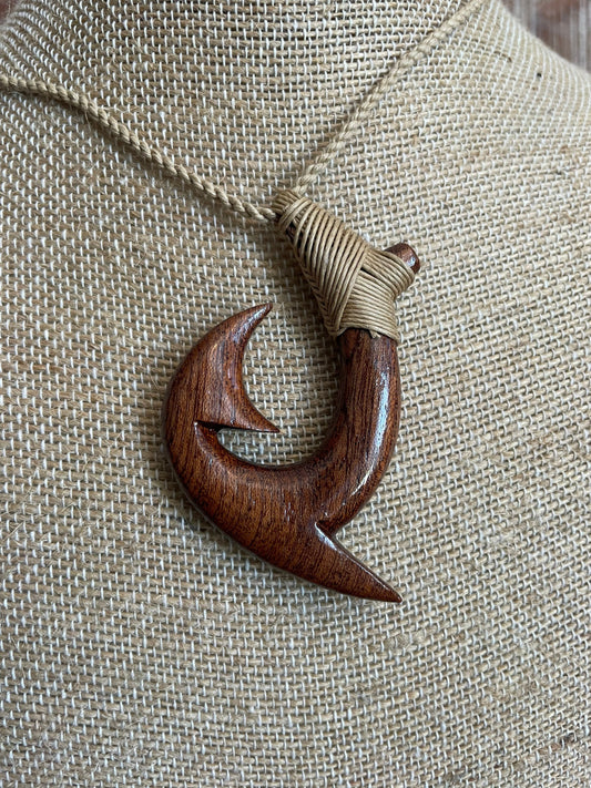 Hand Carved Koa Wood Makau Pendant – Hawaiian Fish Hook Necklace