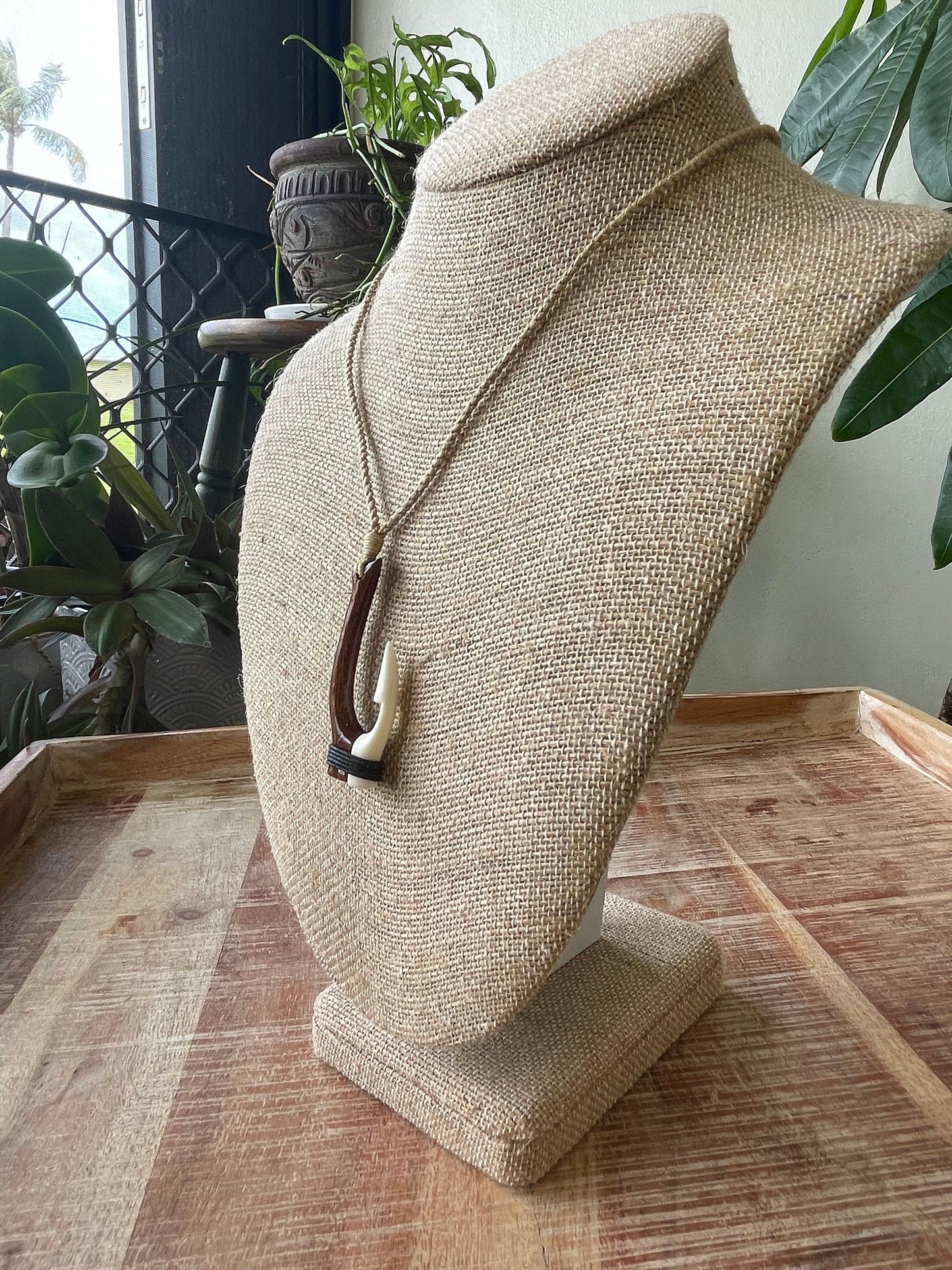 Hand Carved Koa Wood & Buffalo Bone Makau Necklace – Polynesian Fish Hook
