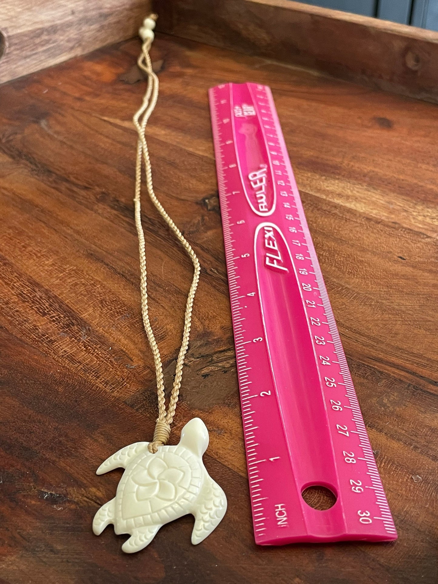 Engraved Buffalo Bone Sea Turtle Necklace – Polynesian Honu Pendant