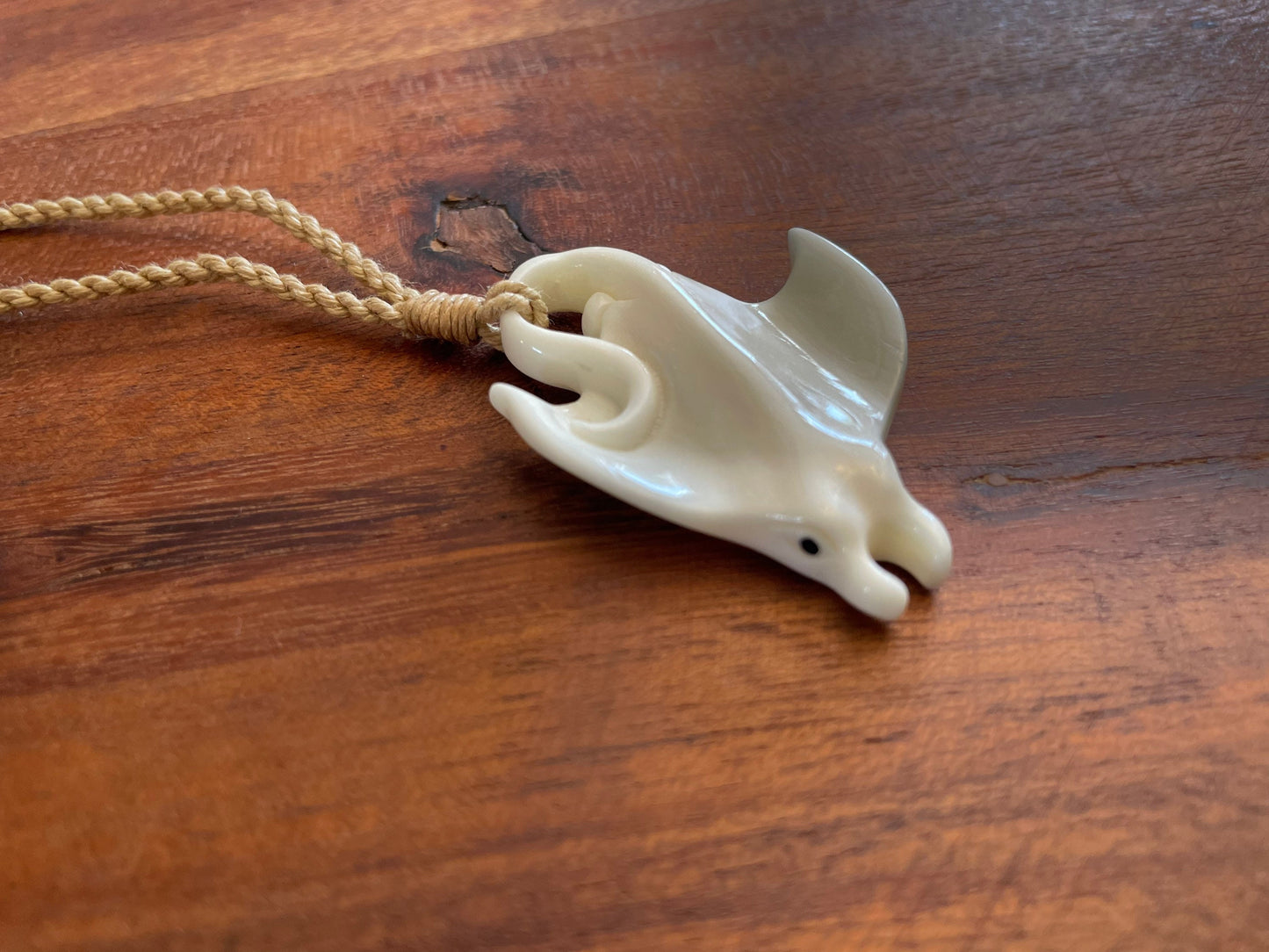 Hand Carved Buffalo Bone Manta Ray Necklace – Polynesian Freedom Symbol