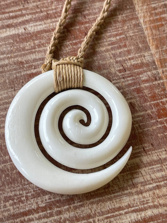 Hand Carved Buffalo Bone Koru Necklace – Maori New Beginnings